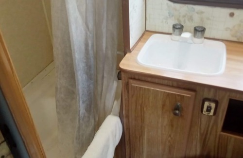 Hector Maison | Cozy RV, cheap with priceless features.