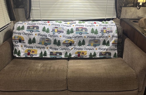 Oakland Mills Maison | Cozy RV in charming McClure with AC, WiFi. Happy travels