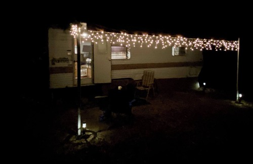 Peoria Heights Maison | Cozy RV in tranquil setting East Peoria with AC