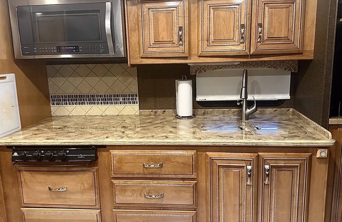 Lake City Maison | Cozy RV in Welcoming Lake City Farm-with AC, WiFi