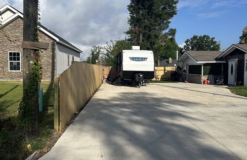 Lynn Haven Maison | Cozy RV parking minutes away from beaches and shopping