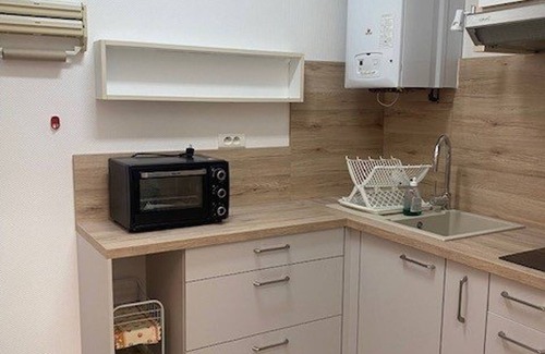 Amelie-les-Bains-Palalda Appartement | Studio cosy avec terrasse, parking et wifi - Idéal cures et centre-ville, Amélie-les-Bains