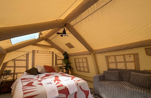 Stettler Autre | Cozy Safari Tent at Prairie Junction