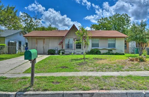 Southside Maison | Cozy San Antonio Family Home 3 Mi to Lackland AFB