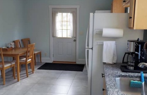 Ithaca Maison | Cozy & Scenic 2B/1B Artist Retreat on Cayuga Inlet