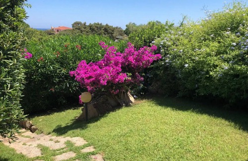 Villaggio Piras Villa | Cozy seaview beach getaway villa in La Maddalena Sardegna