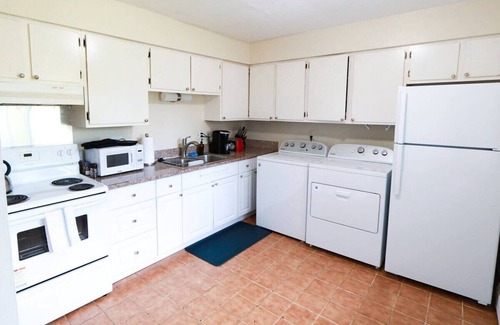 Ann Arbor Maison | Cozy 2BR isolée dans A2 côté nord, près de la ville