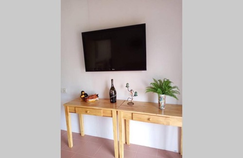 Tanjung Bungah Maison | Cozy Serene Spacious Homestay close to Beach at Tanjung Tokong, Penang
