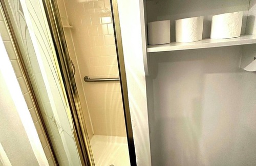 Calverton Appartement | Cozy Silver Spring, MD Basement Suite Near DC & White Oak