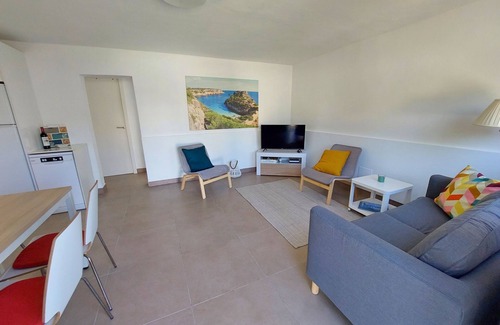 Cala Llombards Chalet De Ski | petit chalet confortable et récemment rénové pour 4 personnes, en absolu. la mer