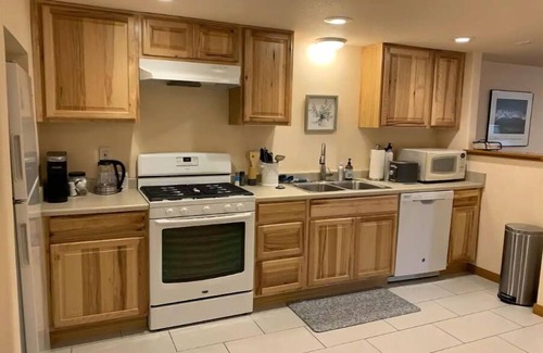 South Burlingame Maison | Cozy So Burlingame 2 bdrm. Close to I-5, OHSU, L&C