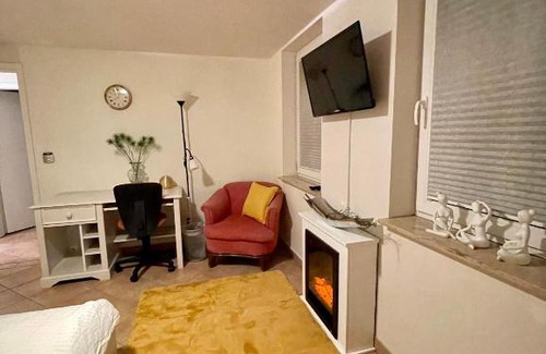 Kolonie Kleinmachnow Appartement | Cozy Souterrain-Flat with Sauna