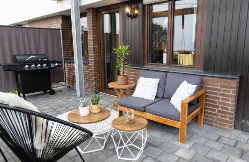 Zummeterhof Appartement | Cozy Souterrain Terrasse Garten Panoramablick