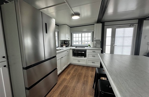 Monahans Appartement | Cozy Space, Expansive Feel: Very open BoxHouse, Monahans, TX
