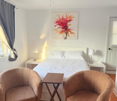 Longue-Pointe Appartement | Cozy & spacious 3 BDR condo
