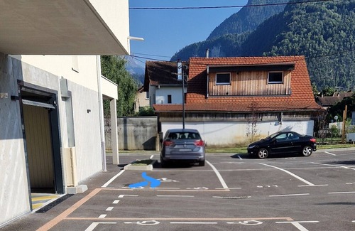 Cluses Copropriété | Alpine Arve Get’Away avec balcon et vue sereine sur les montagnes