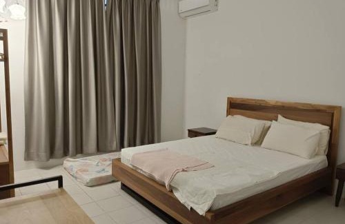 Gambang Maison | Cozy, Spacious Gambang Homestay