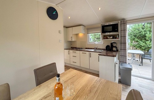 Biddinghuizen Maison | Cozy (sta)caravan in Biddinghuizen