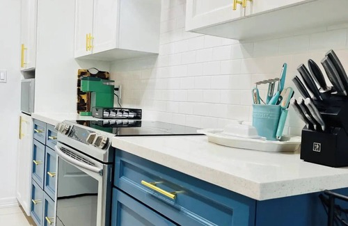Mission Maison | Cozy stay in Mission - With Pool & Patio