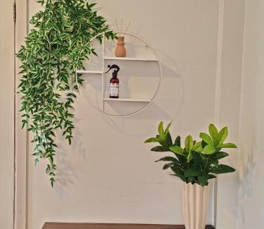 Campbellfield Appartement | Cozy Stays - 15 mins to Airport & 500m to Train