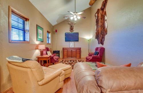 Palo Pinto County Maison | Cozy Strawn Cabin with Pool Access - Near Lake!