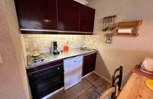 Correncon-en-Vercors Appartement | Studio cosy au pied des pistes, balcon sud, parking