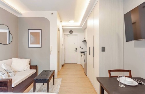 Palanan Copropriété | Cozy Studio 1 Bed condo with WiFi, AC in Makati