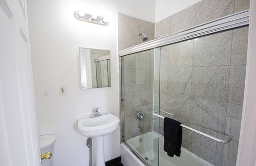 Koreatown Appartement | Cozy STUDIO 3 Full beds in Midtown 1