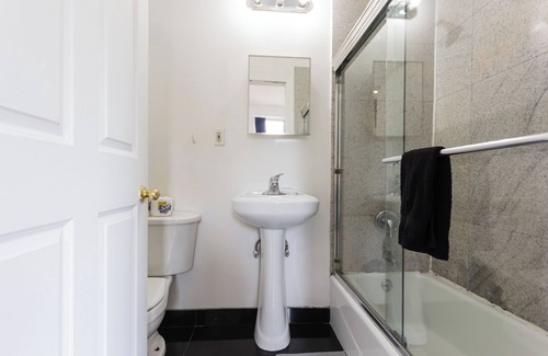 Koreatown Appartement | Cozy STUDIO 3 Full beds in Midtown 1