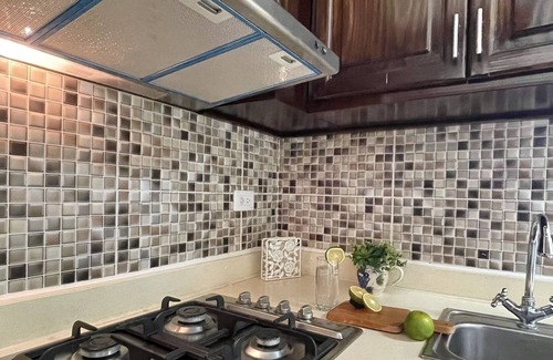 San Anton Appartement | Cozy studio 6 minutes from the first Cathedral of the Americas