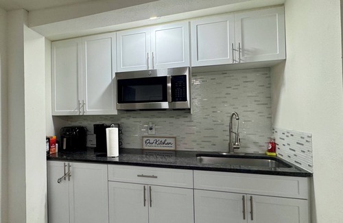 Greenacres Appartement | Cozy Studio Apartment in WPB, very close to the airport