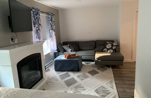 Regional District of Nanaimo Appartement | Cozy Studio Apartment in Qualicum BeachnAngels Inn Studio Apartment.