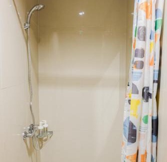 Cikokol Appartement | Cozy Studio Apartment at Tree Park City Cikokol By Travelio