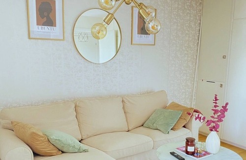 Enkoping Appartement | Cozy Studio apartment, very central with Free Parking & Breakfast included