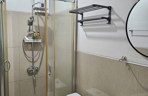 San Lorenzo Copropriété | Cozy studio condo with WiFi, AC in beautiful Makati