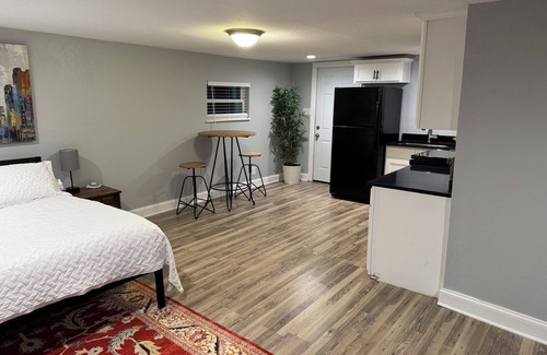 Dallas Appartement | Cozy studio in amazing Dallas with AC, WiFi