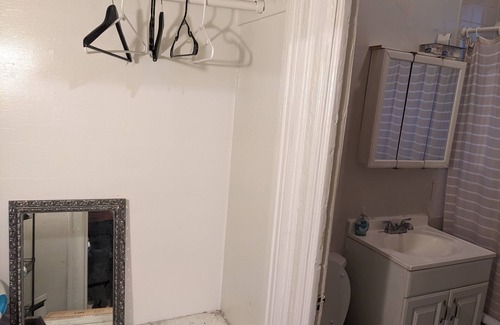 Ravenswood Appartement | Cozy Studio in Bustling Ravenswood Neighborhood