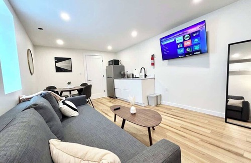 Arlington Maison | Cozy studio in calm neighborhood