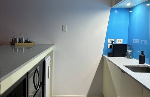 Wishart Appartement | Cozy studio in charming Wishart with WiFi, AC