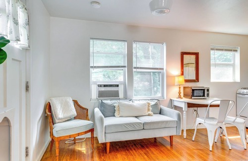 Central Oklahoma City Appartement | Cozy Studio in Heart of OKC Plaza District!