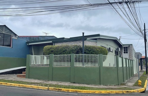 Quesada Appartement | Cozy studio in lovely Ciudad Quesada with WiFi, AC