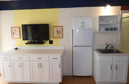 Queen Emmas Bluffs Appartement | Cozy studio in welcoming Princeville with WiFi