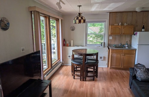 Thomaston Appartement | Cozy studio in wonderful Great Neck with AC, WiFi, fitness room