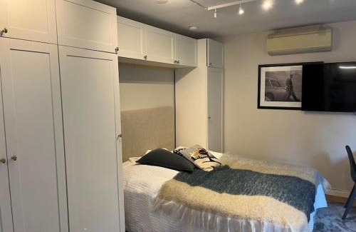 Tranholmen Appartement | Cozy studio near waterfront in Djursholm Stockholm