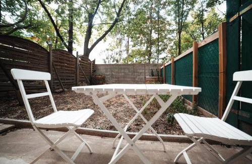 Neulerchenfeld Appartement | Cozy studio, private garden, 8 min to city center