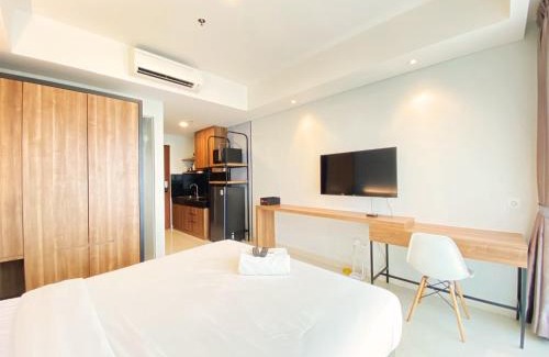 Malabar Appartement | Cozy Studio Room at Green Kosambi Bandung Apartment By Travelio