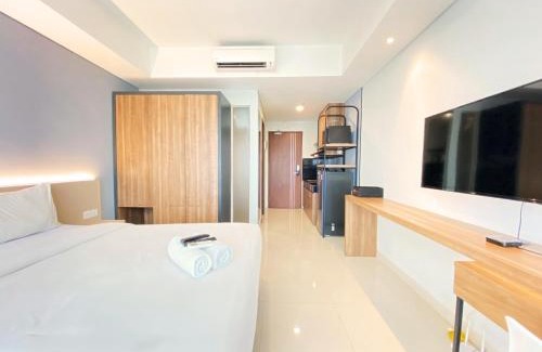 Malabar Appartement | Cozy Studio Room at Green Kosambi Bandung Apartment By Travelio