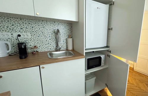 Stari Grad Appartement | Cozy studio with AC and WiFi in charming Beograd