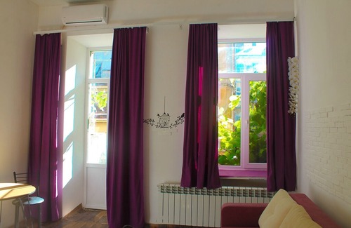 Odessa City Center Appartement | Cozy studio with balcony in the center of Odesa