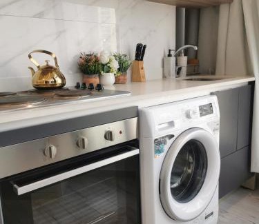 Block 428 Appartement | Cozy Studio with Pool Access